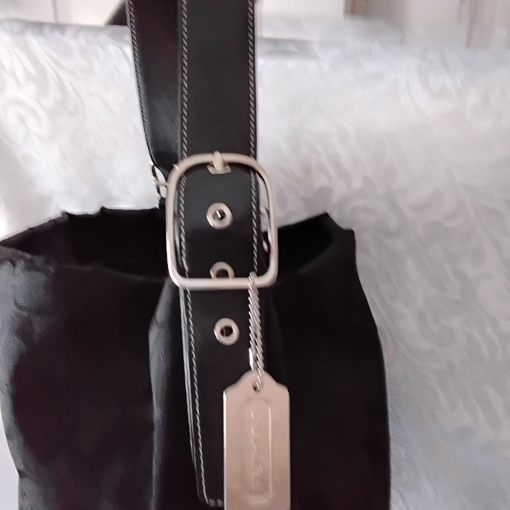Coach Vintage Signature Black XL Hobo Duffle Bag-6083 - Picture 2 of 8
